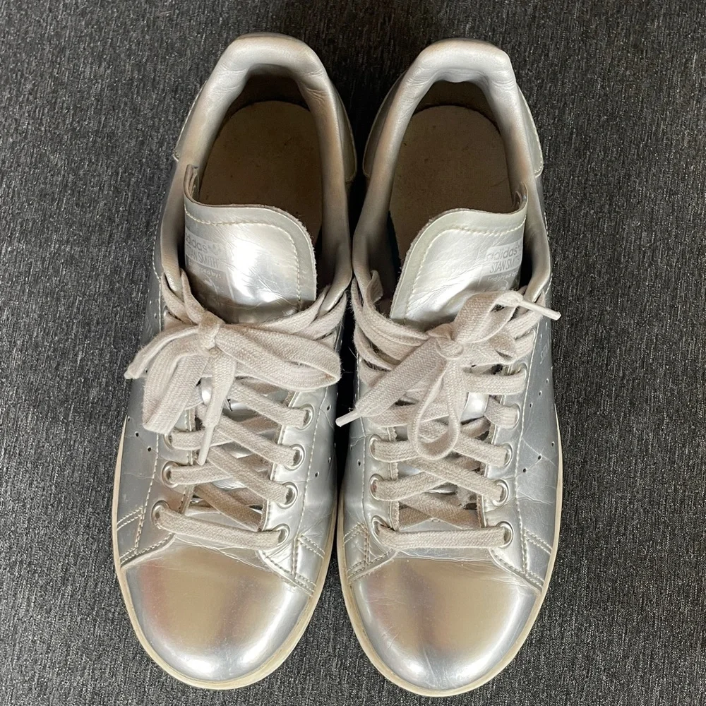 Stan Smith Adidas liquid silver sneakers US 7 - Picture 7 of 11